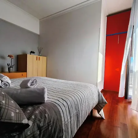 Avellini - Delightful And Spacious With Terrace - Near Metro A Cornelia Apartmán