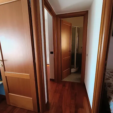 Avellini - Delightful And Spacious With Terrace - Near Metro A Cornelia Apartmán