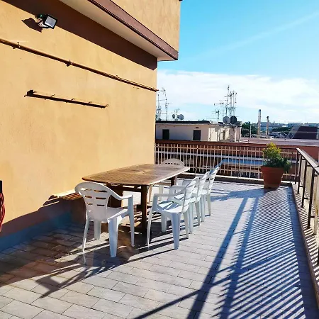 Avellini - Delightful And Spacious With Terrace - Near Metro A Cornelia